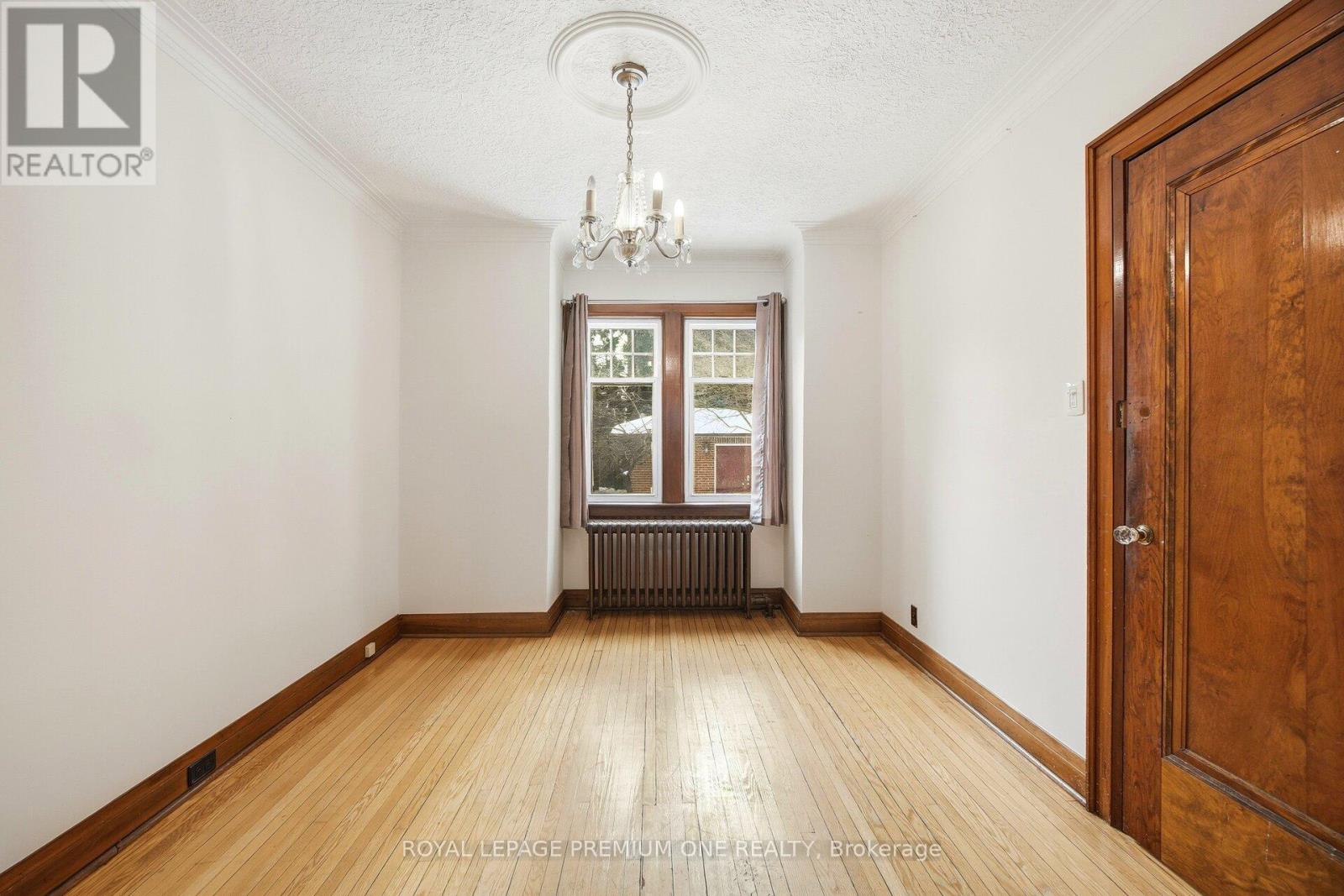 61 Methuen Avenue, Toronto, Ontario  M6S 1Z7 - Photo 7 - W13028902