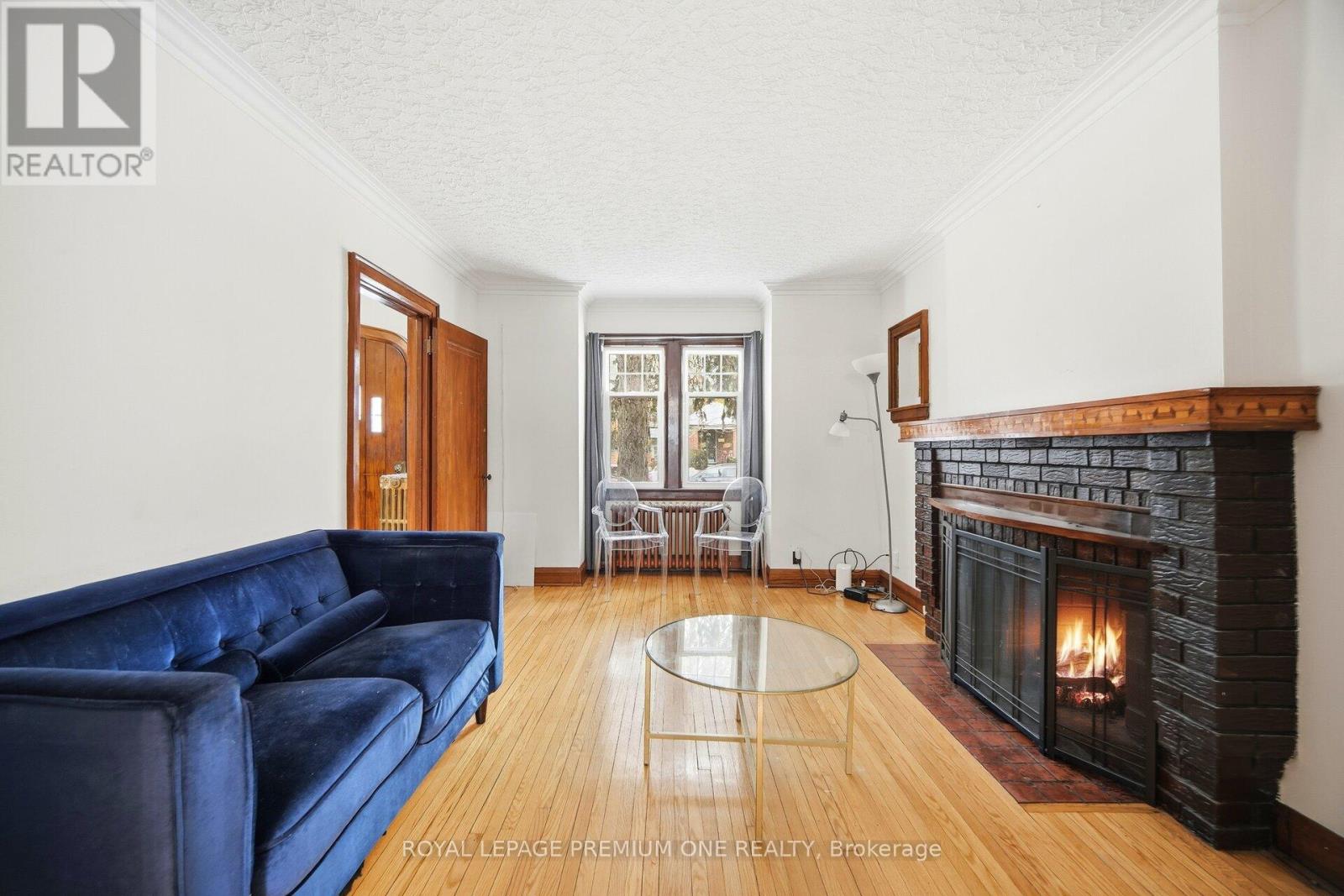 61 Methuen Avenue, Toronto, Ontario  M6S 1Z7 - Photo 9 - W13028902