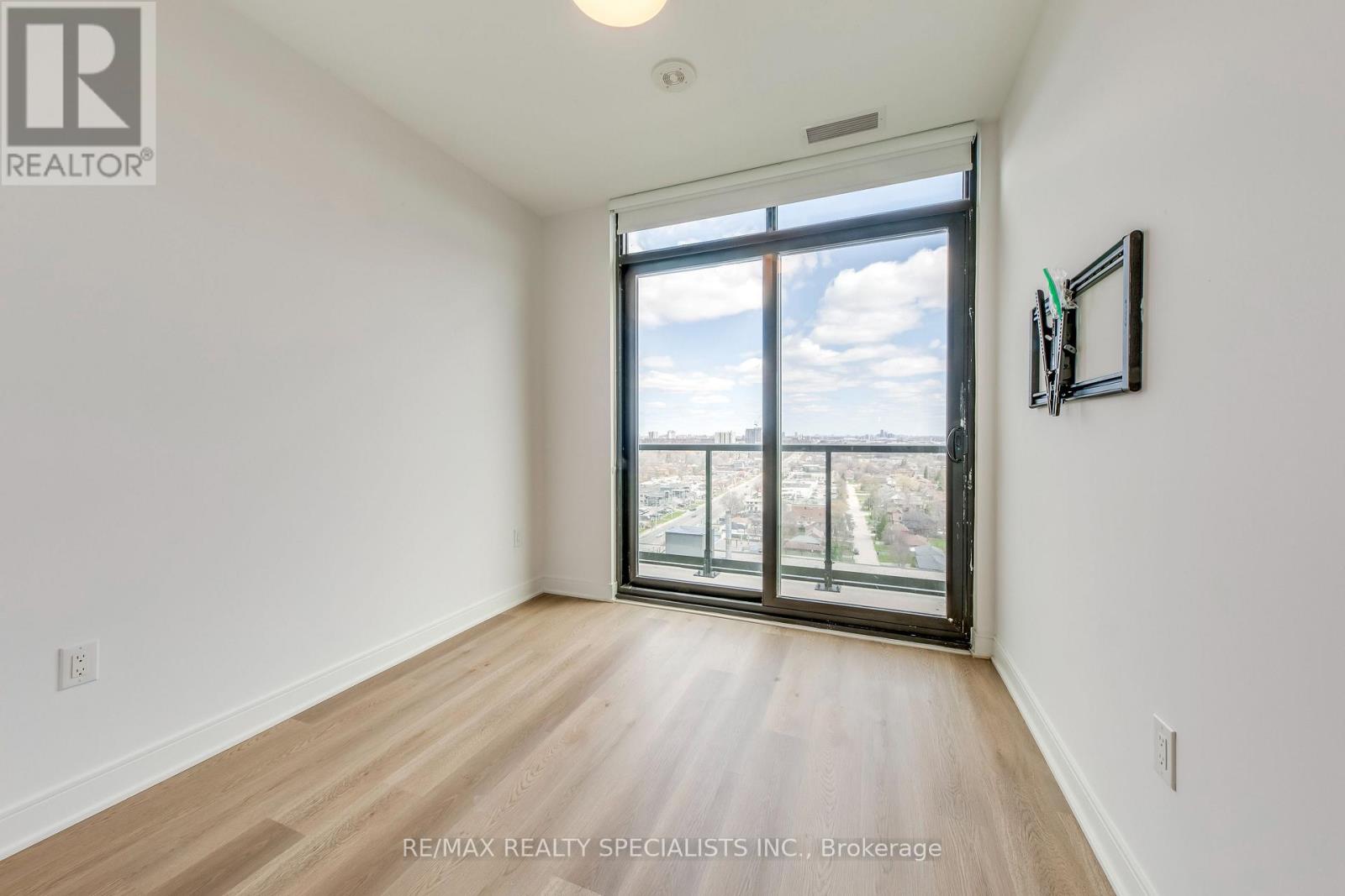 1711 - 86 Dundas Street E, Mississauga, Ontario  L5A 1W4 - Photo 17 - W13028914