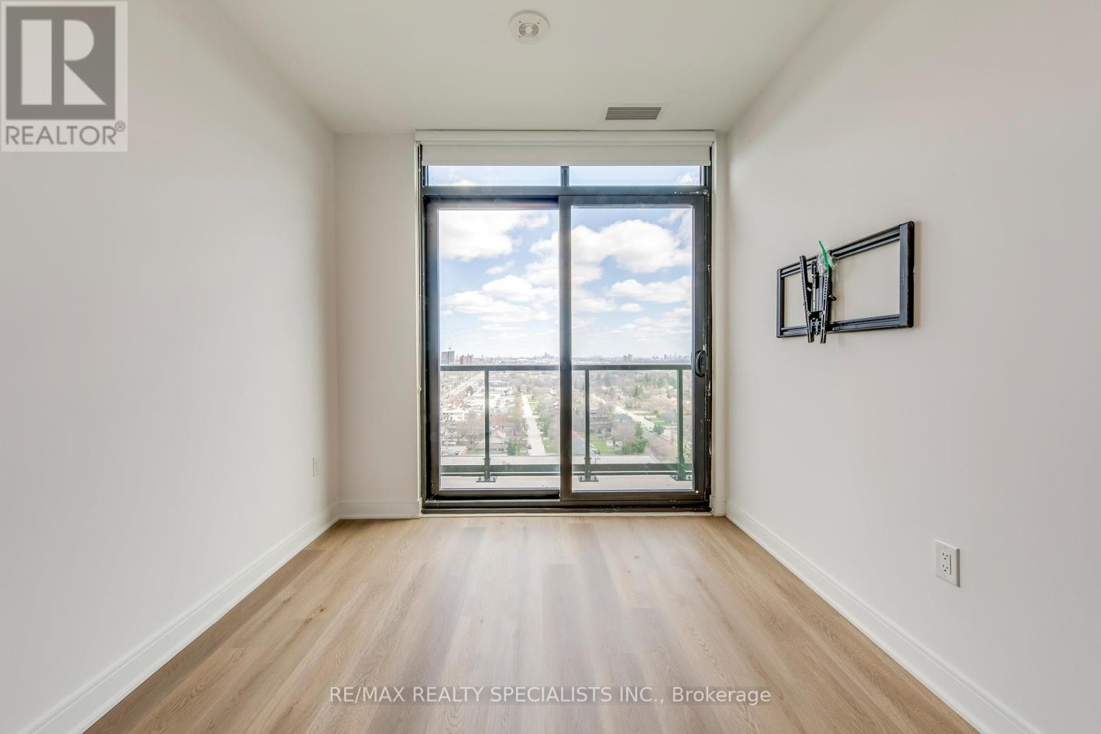 1711 - 86 Dundas Street E, Mississauga, Ontario  L5A 1W4 - Photo 18 - W13028914