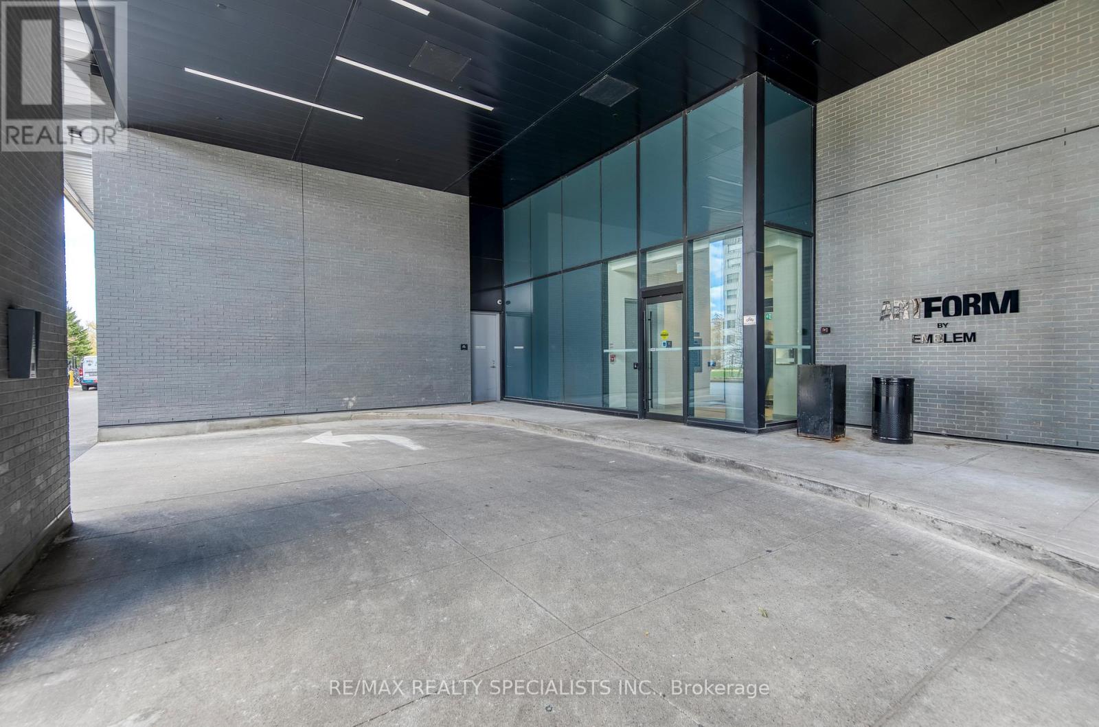 1711 - 86 Dundas Street E, Mississauga, Ontario  L5A 1W4 - Photo 3 - W13028914