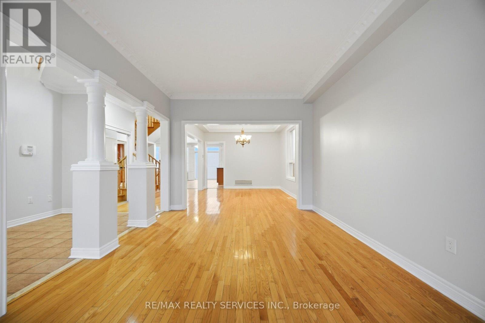 17 Donherb Crescent, Caledon, Ontario  L7C 1E3 - Photo 10 - W13028938