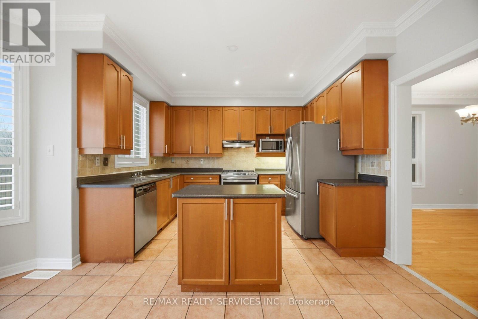 17 Donherb Crescent, Caledon, Ontario  L7C 1E3 - Photo 15 - W13028938