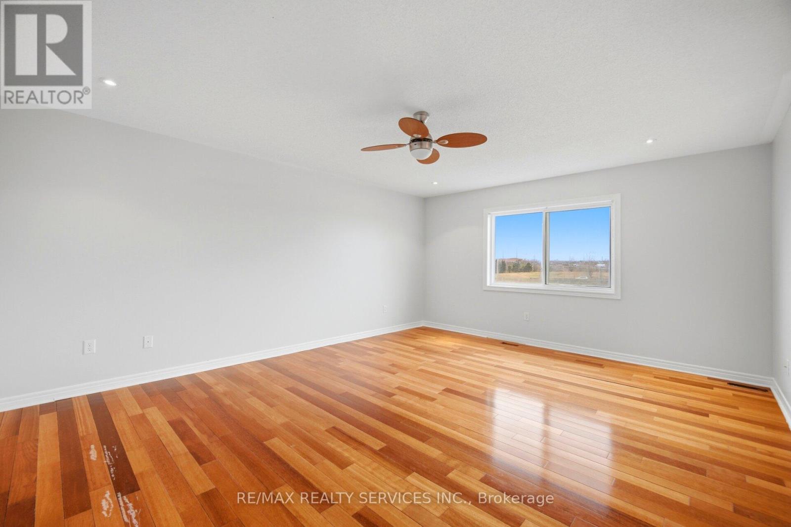 17 Donherb Crescent, Caledon, Ontario  L7C 1E3 - Photo 26 - W13028938