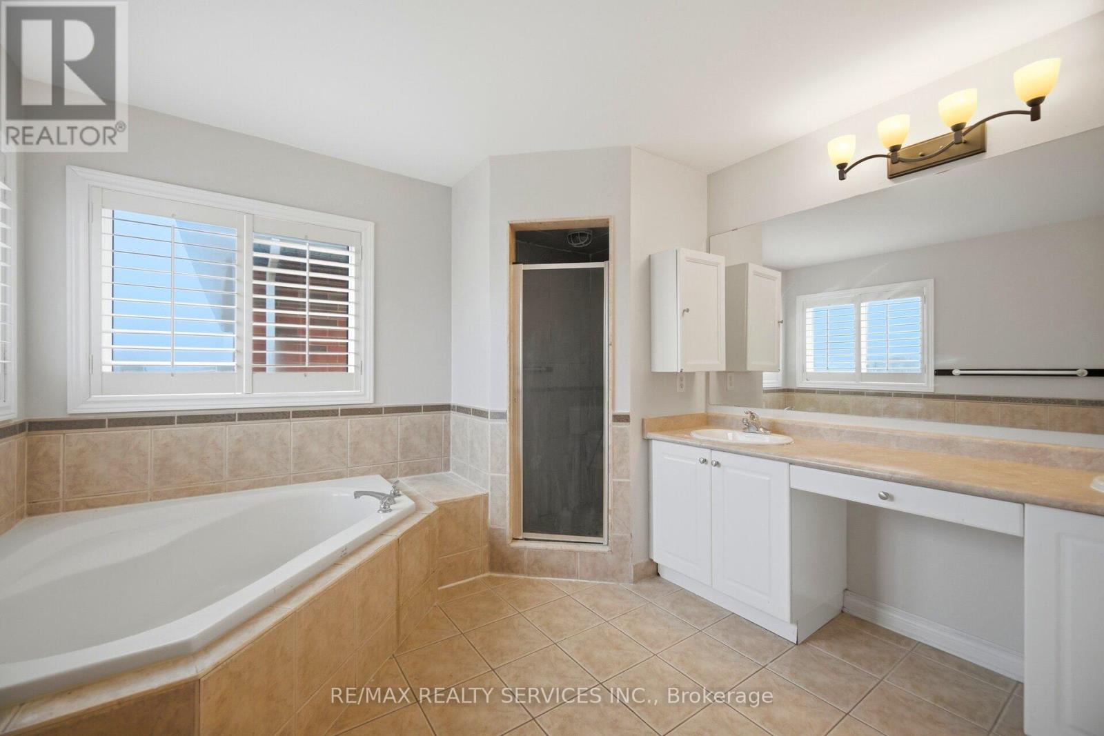 17 Donherb Crescent, Caledon, Ontario  L7C 1E3 - Photo 29 - W13028938