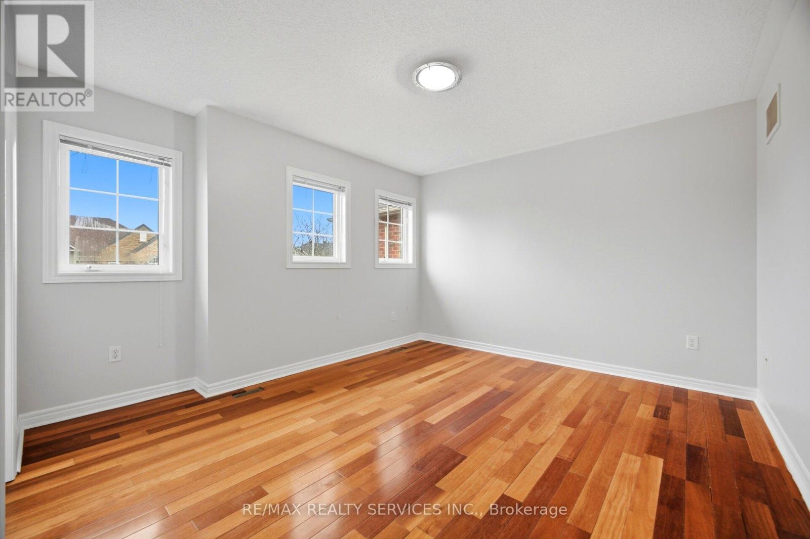 17 Donherb Crescent, Caledon, Ontario  L7C 1E3 - Photo 31 - W13028938