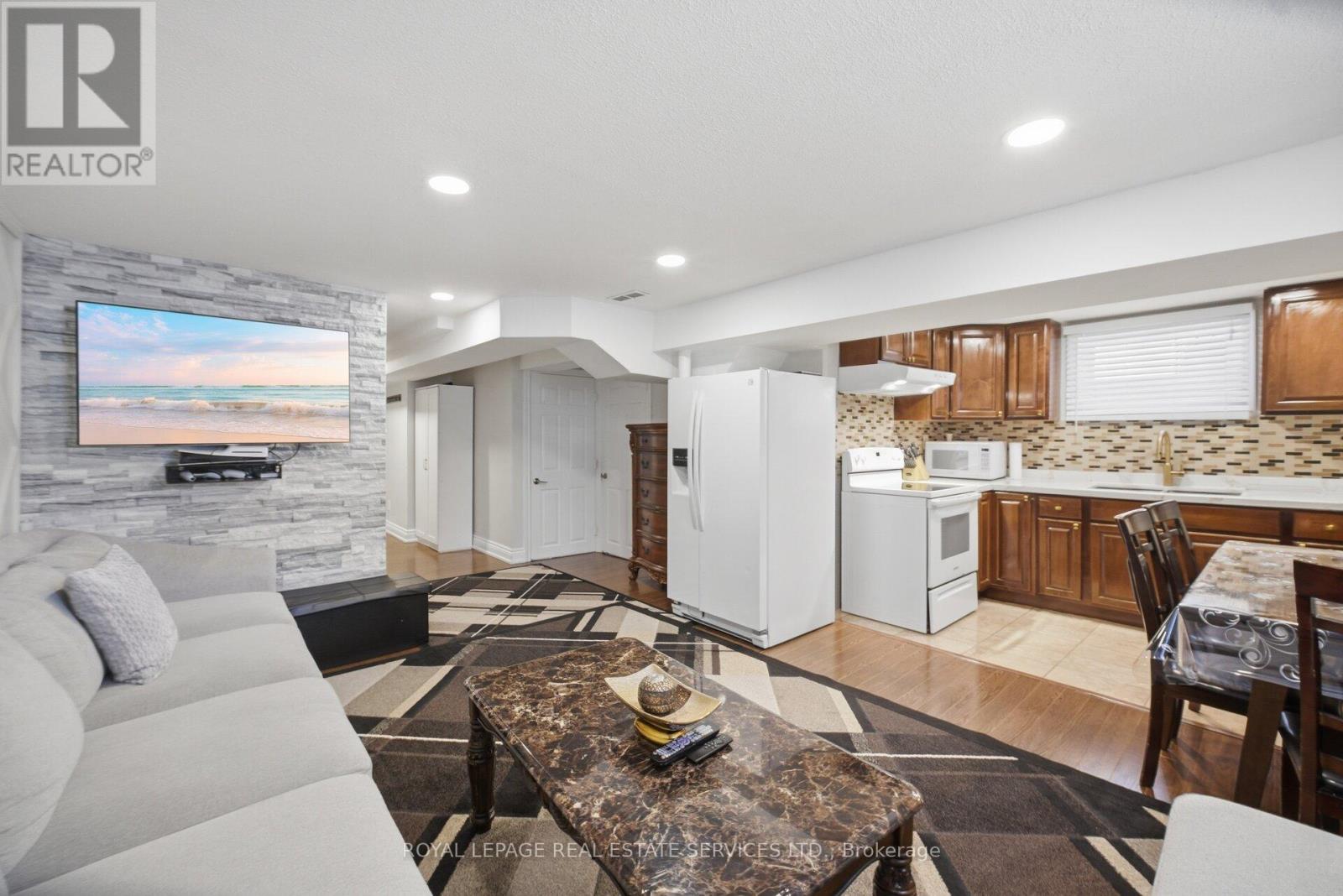 4679 Drakestone Crescent, Mississauga, Ontario  L5R 1K7 - Photo 24 - W13028956