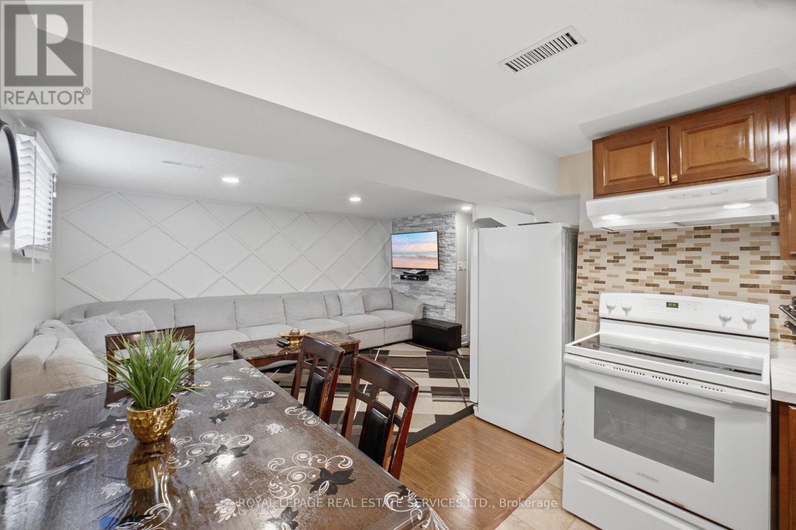 4679 Drakestone Crescent, Mississauga, Ontario  L5R 1K7 - Photo 27 - W13028956