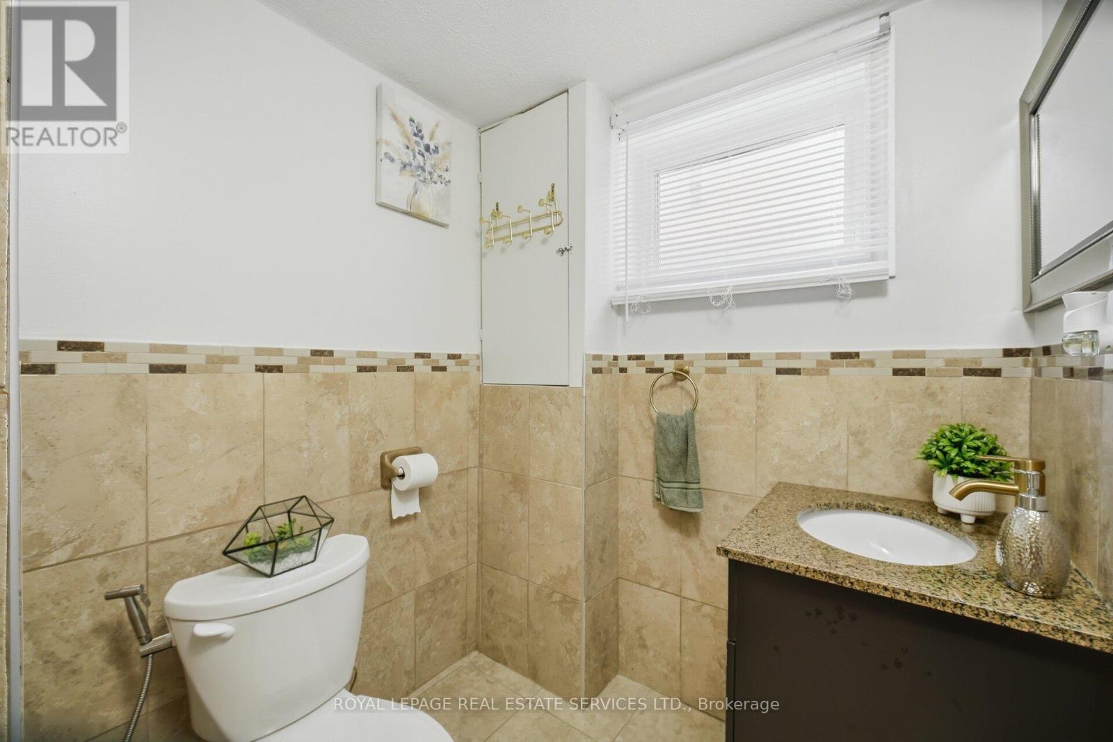 4679 Drakestone Crescent, Mississauga, Ontario  L5R 1K7 - Photo 28 - W13028956