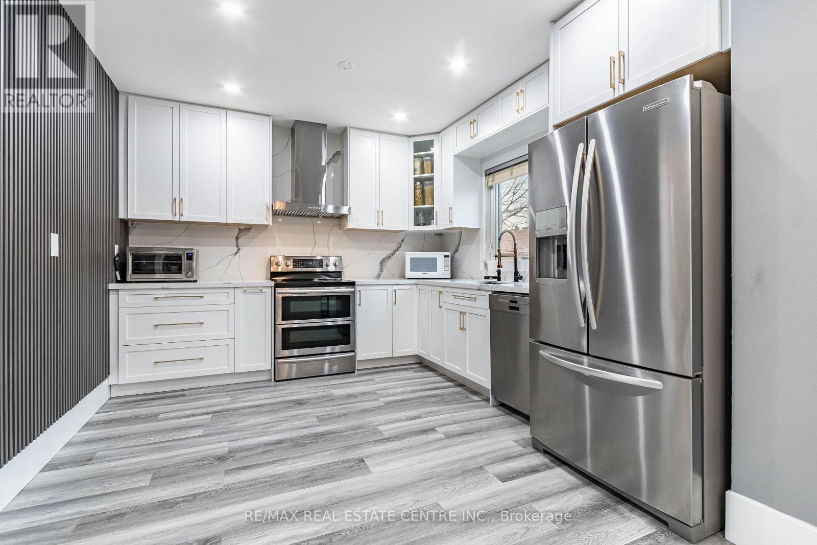 339 Parklane Road, Oakville, Ontario  L6H 4J4 - Photo 12 - W13028978