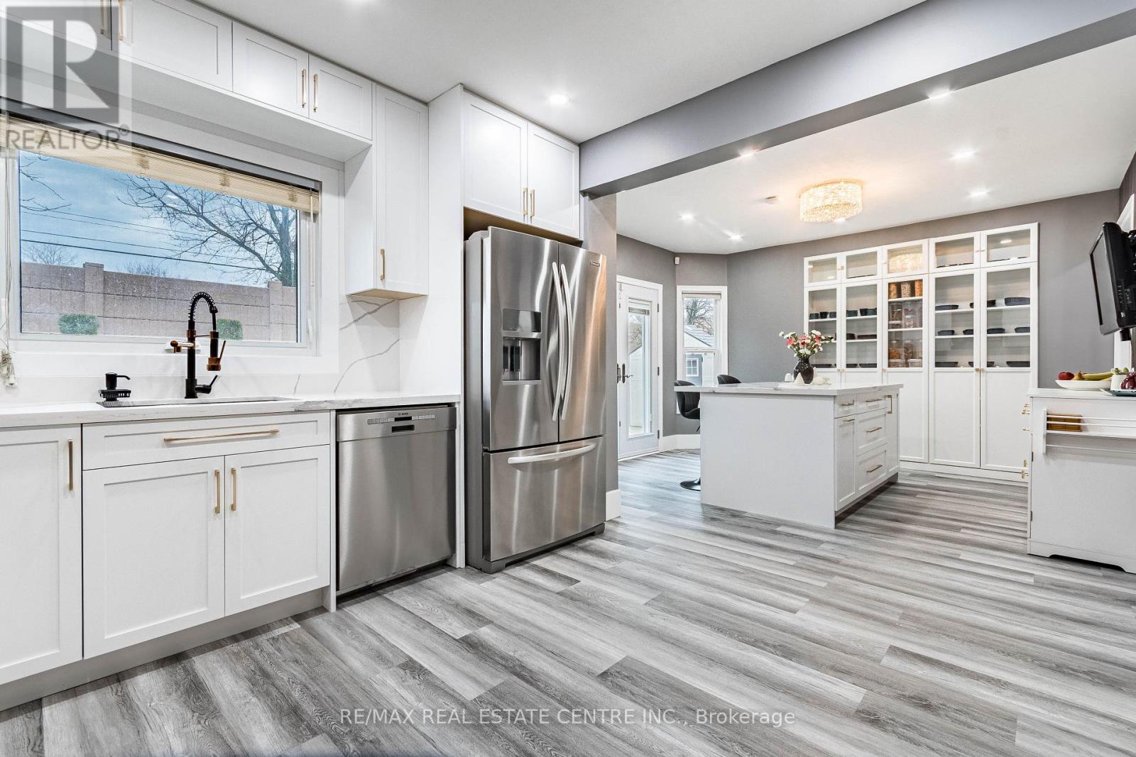 339 Parklane Road, Oakville, Ontario  L6H 4J4 - Photo 13 - W13028978