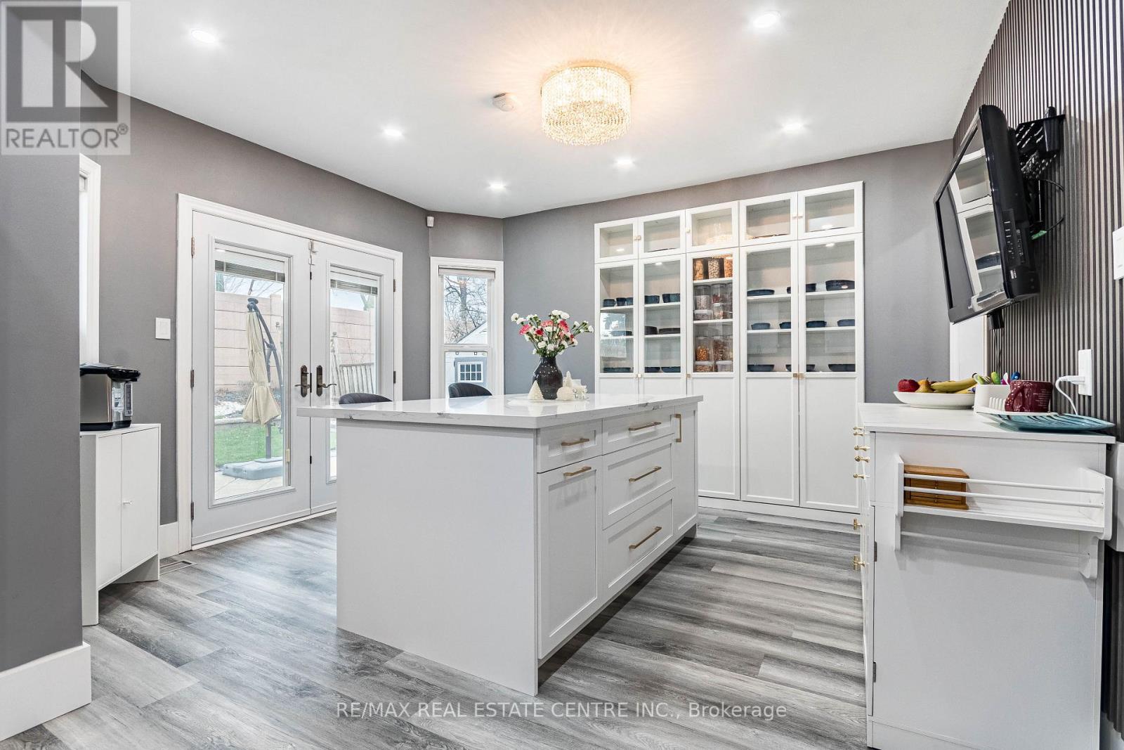 339 Parklane Road, Oakville, Ontario  L6H 4J4 - Photo 16 - W13028978