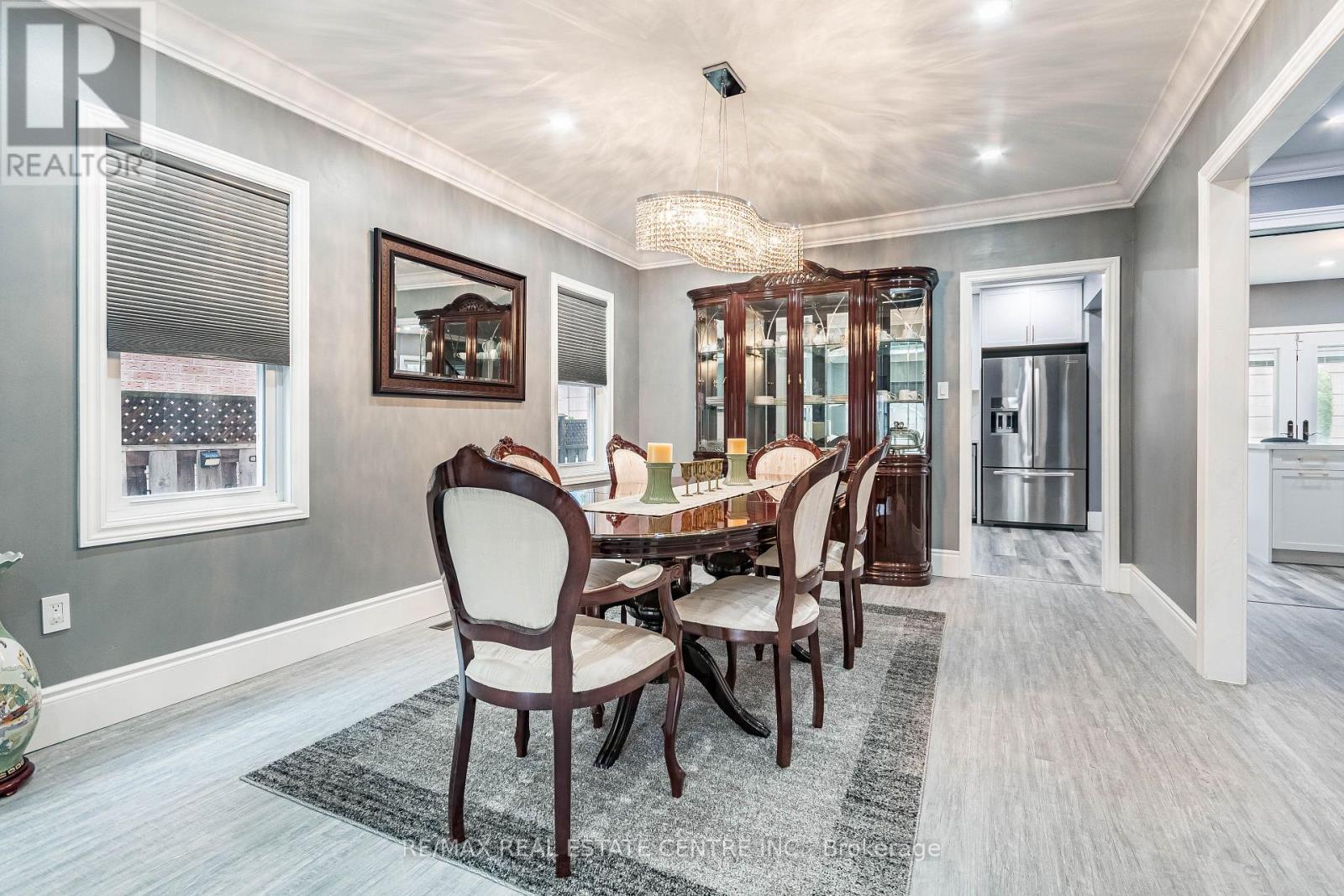 339 Parklane Road, Oakville, Ontario  L6H 4J4 - Photo 7 - W13028978