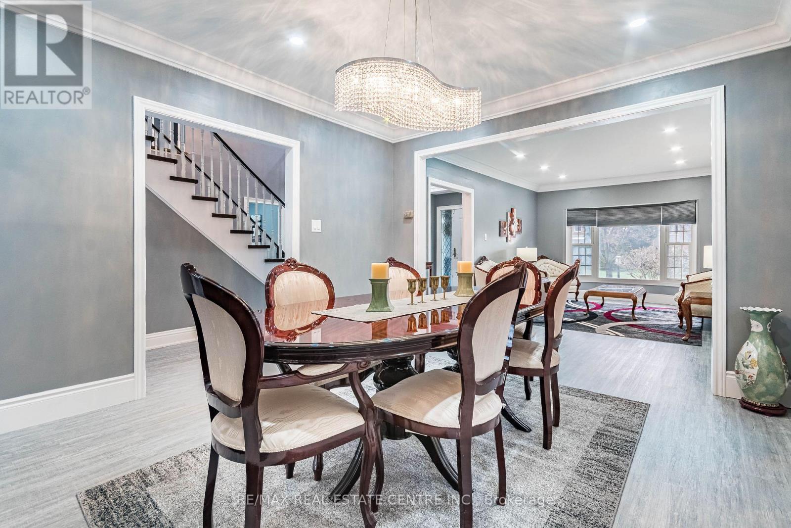 339 Parklane Road, Oakville, Ontario  L6H 4J4 - Photo 8 - W13028978