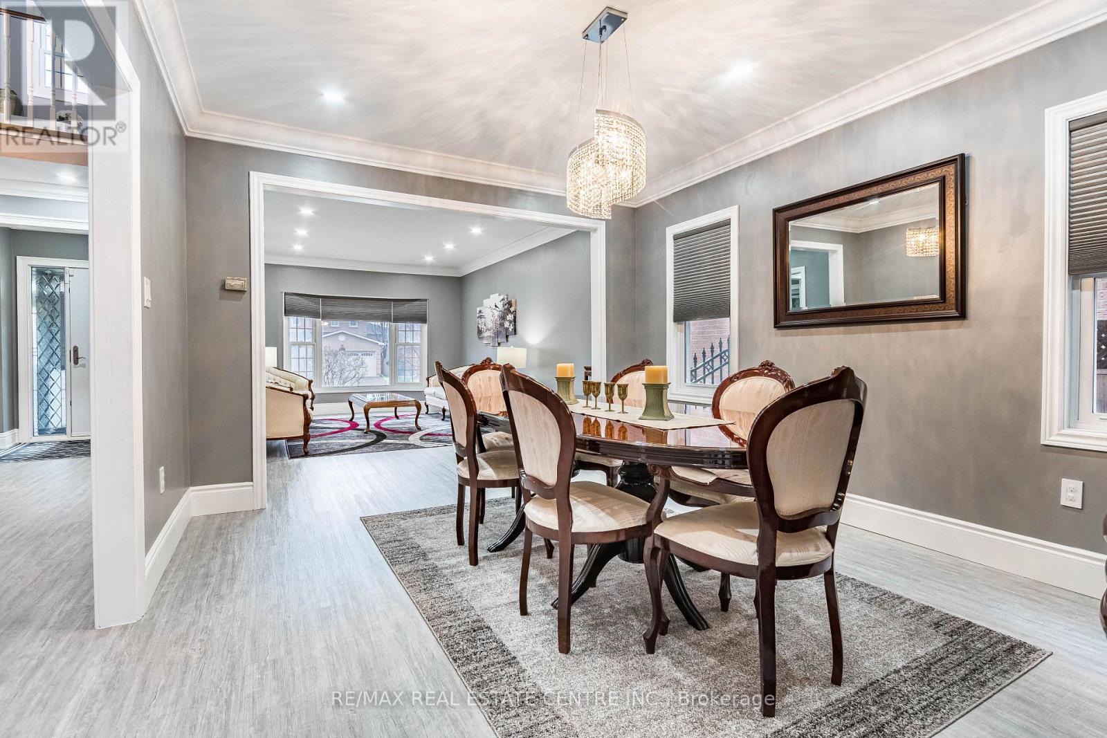 339 Parklane Road, Oakville, Ontario  L6H 4J4 - Photo 9 - W13028978