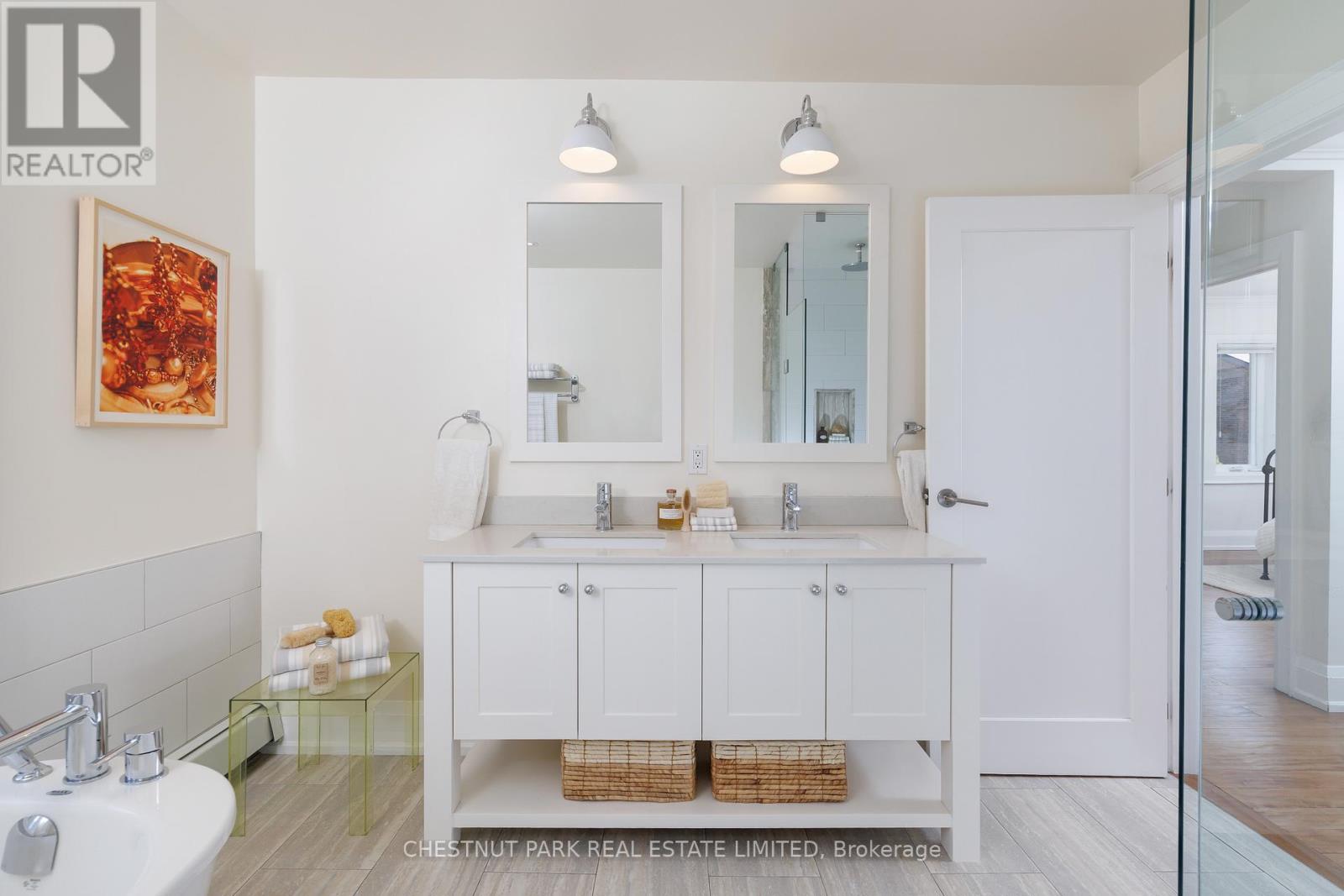 179 Glendonwynne Road, Toronto, Ontario  M6P 3E8 - Photo 23 - W13029014