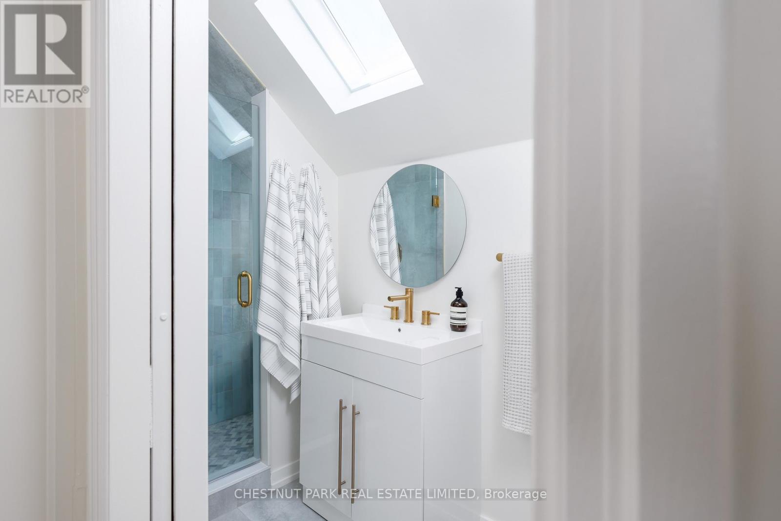 179 Glendonwynne Road, Toronto, Ontario  M6P 3E8 - Photo 27 - W13029014