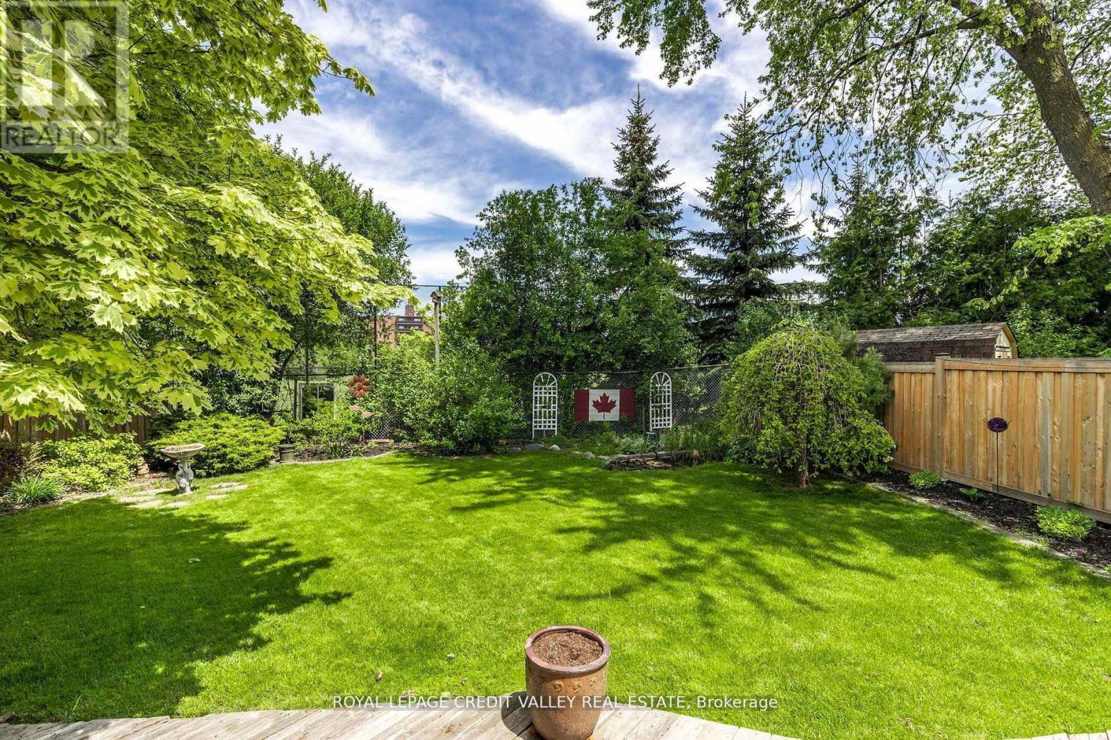 24 Ladore Drive, Brampton, Ontario  L6Y 1V5 - Photo 44 - W13029040