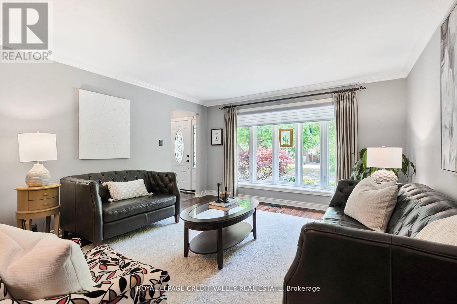 24 Ladore Drive, Brampton, Ontario  L6Y 1V5 - Photo 6 - W13029040