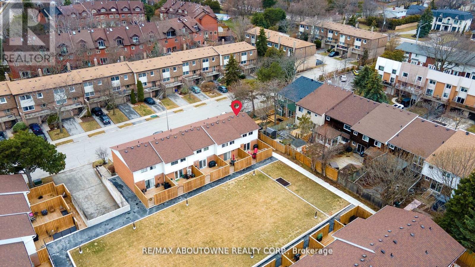 71 Sarah Lane, Oakville, Ontario  L6L 3V2 - Photo 33 - W13029064