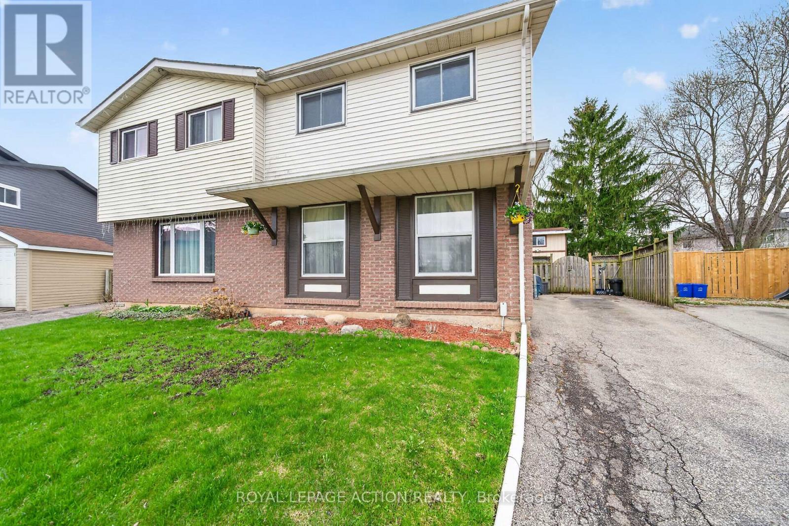 34 Enfield Crescent, Brantford, Ontario  N3P 1B2 - Photo 2 - X13028926