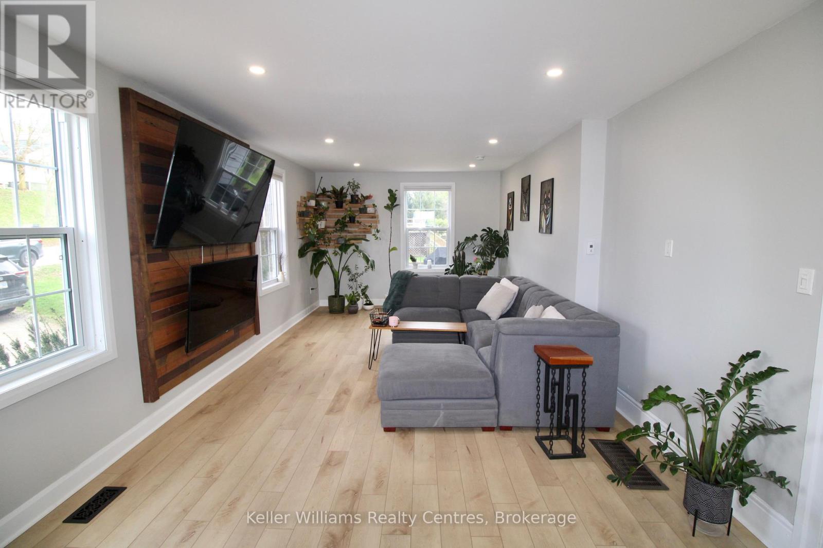 714 Queen Street, West Grey, Ontario  N0G 2M0 - Photo 13 - X13027846