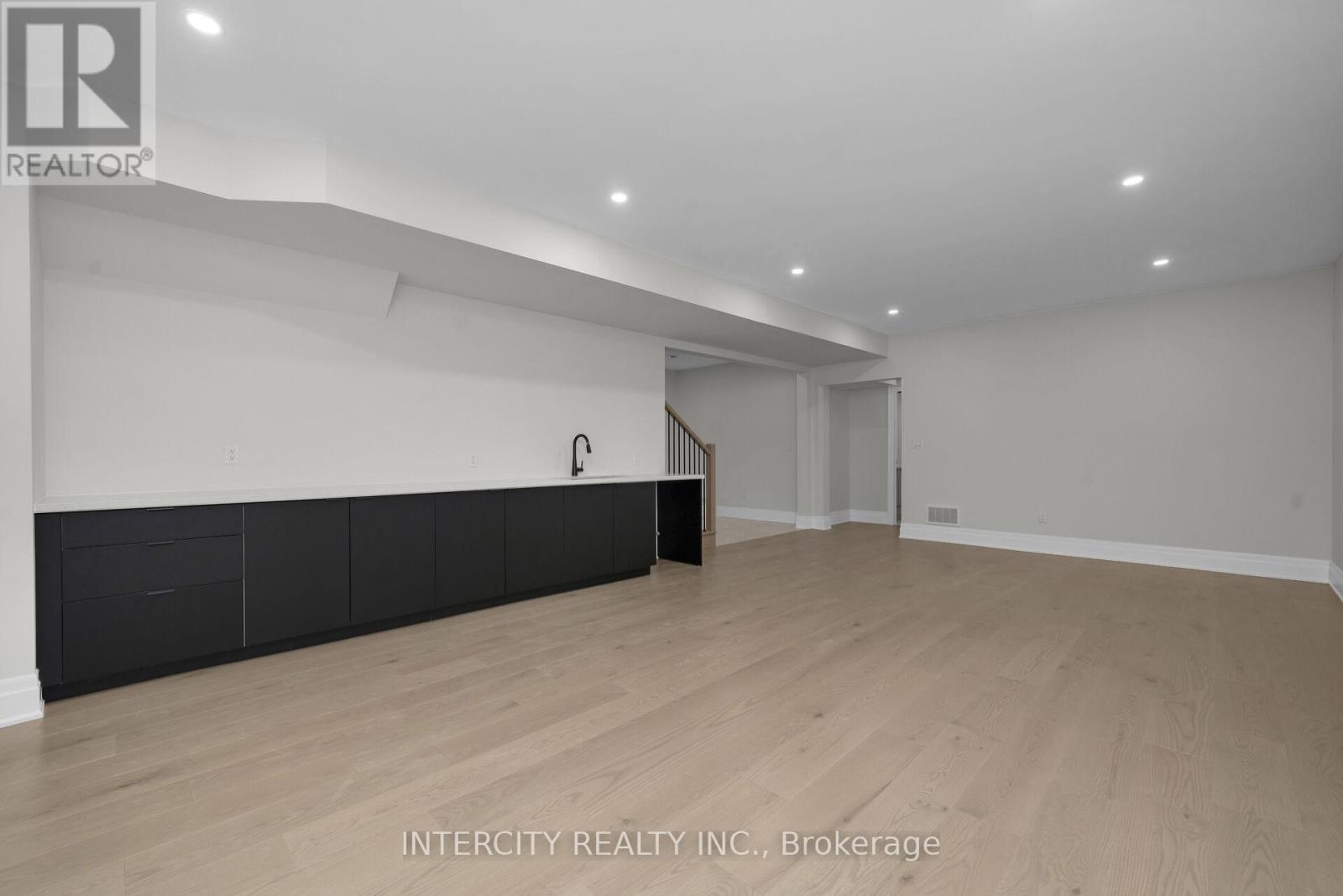 8 Heart Lake Circle, King, Ontario  L7B 0T1 - Photo 45 - N12759212