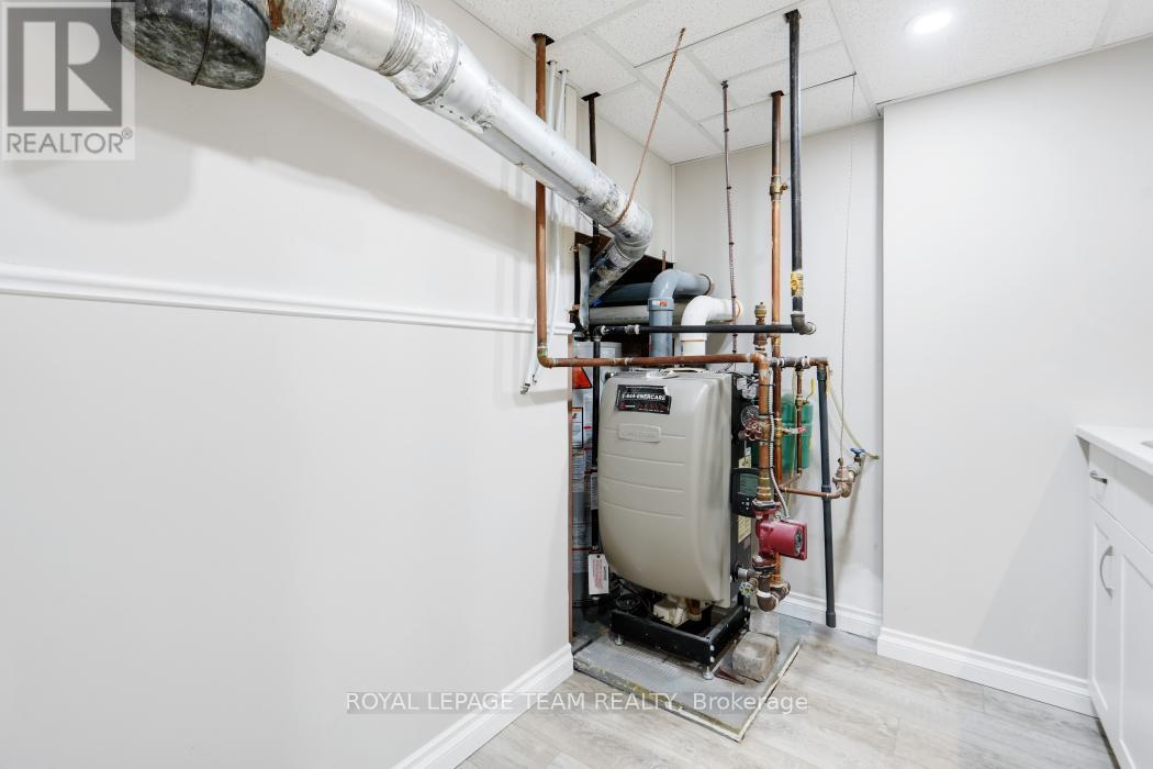 15 Overlake Drive, Ottawa, Ontario  K2E 5V2 - Photo 29 - X12920036