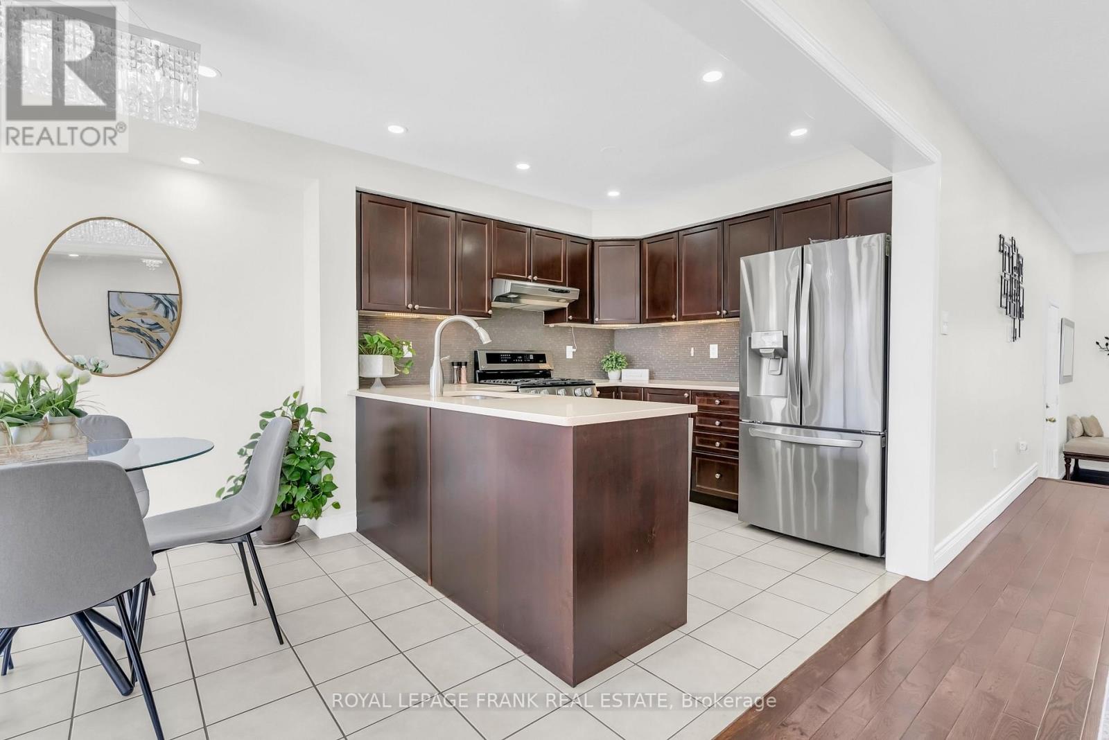 58 Decourcy-Ireland Circle, Ajax, Ontario  L1T 0K6 - Photo 19 - E13029308