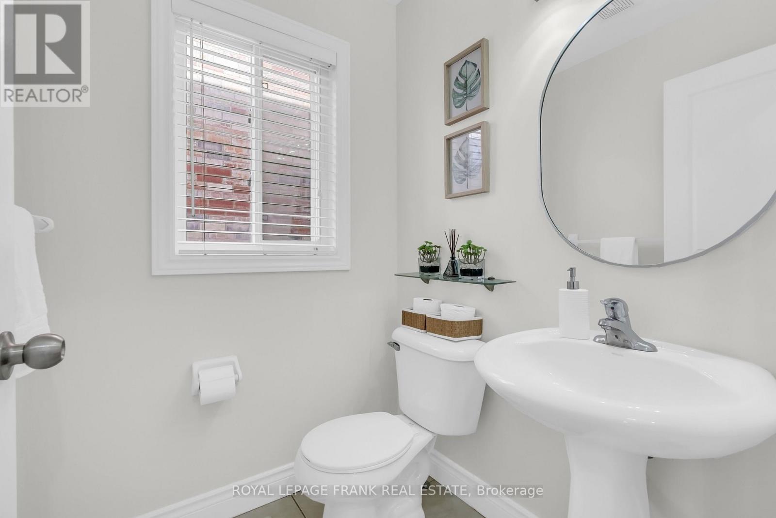 58 Decourcy-Ireland Circle, Ajax, Ontario  L1T 0K6 - Photo 24 - E13029308