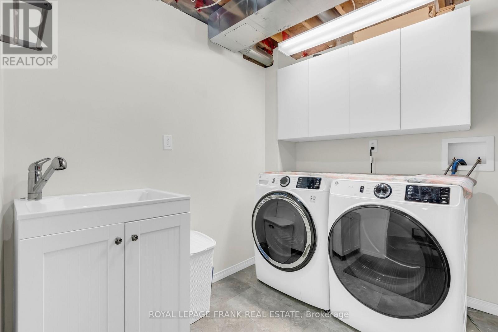 58 Decourcy-Ireland Circle, Ajax, Ontario  L1T 0K6 - Photo 47 - E13029308