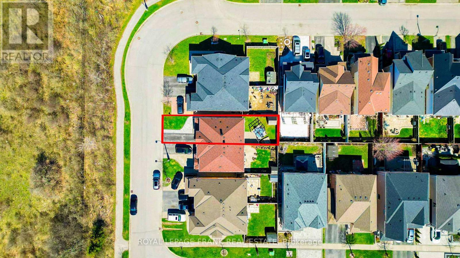 58 Decourcy-Ireland Circle, Ajax, Ontario  L1T 0K6 - Photo 5 - E13029308