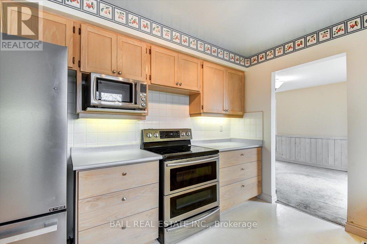 27 Blackstone Court, East Gwillimbury, Ontario  L9N 1C2 - Photo 14 - N13029156