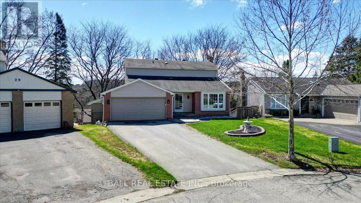27 Blackstone Court, East Gwillimbury, Ontario  L9N 1C2 - Photo 3 - N13029156