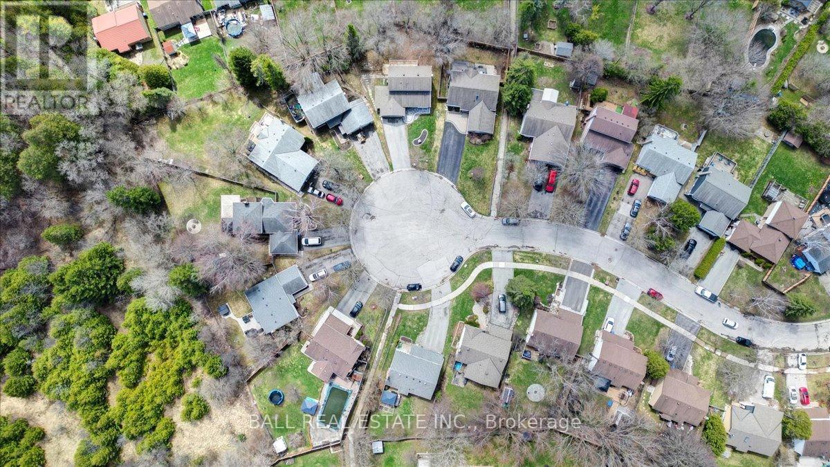 27 Blackstone Court, East Gwillimbury, Ontario  L9N 1C2 - Photo 39 - N13029156