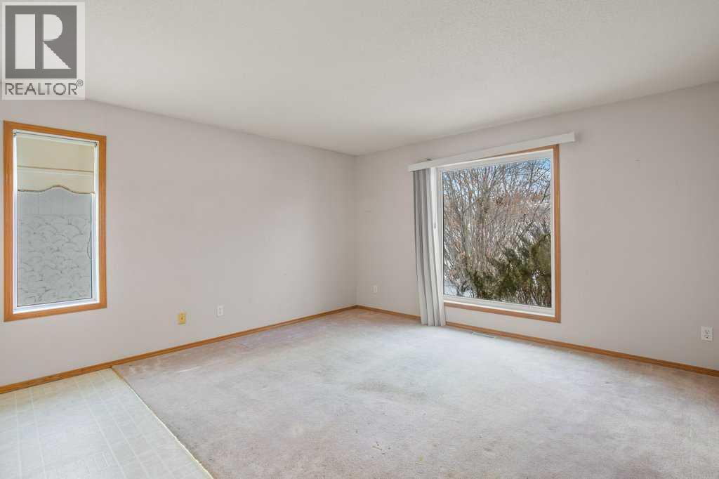 5242 50 Avenue, Sylvan Lake, Alberta  T4S 1E7 - Photo 12 - A2289976