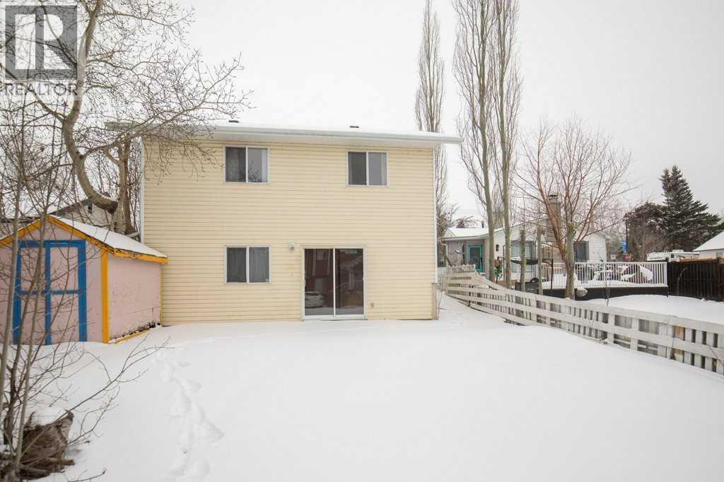 5242 50 Avenue, Sylvan Lake, Alberta  T4S 1E7 - Photo 5 - A2289976