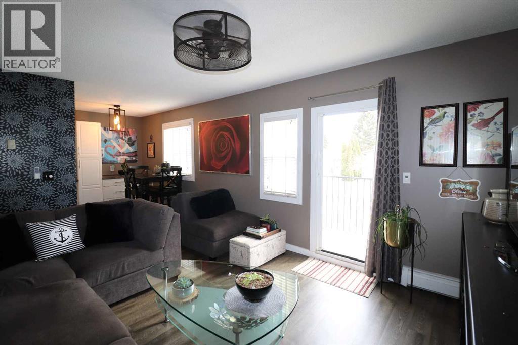 8, 1739 St Edward Boulevard N, Lethbridge, Alberta  T1H 1X2 - Photo 12 - A2298565