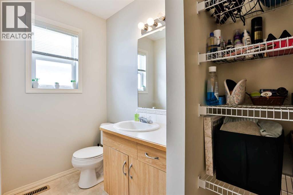 47 Highlands Place W, Lethbridge, Alberta  T1J 4Y3 - Photo 19 - A2302093