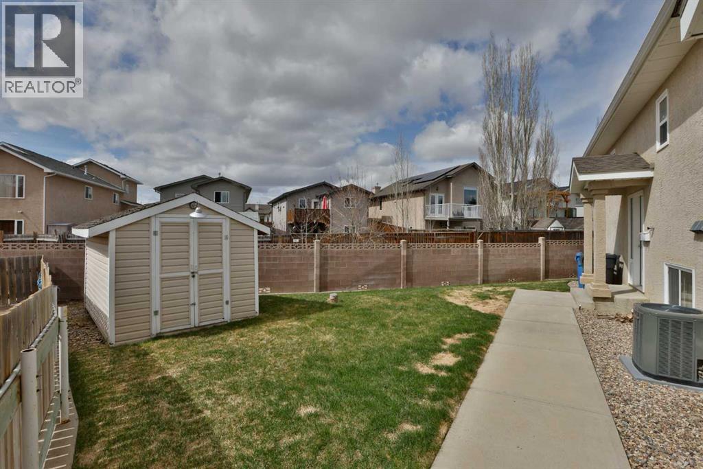 47 Highlands Place W, Lethbridge, Alberta  T1J 4Y3 - Photo 3 - A2302093
