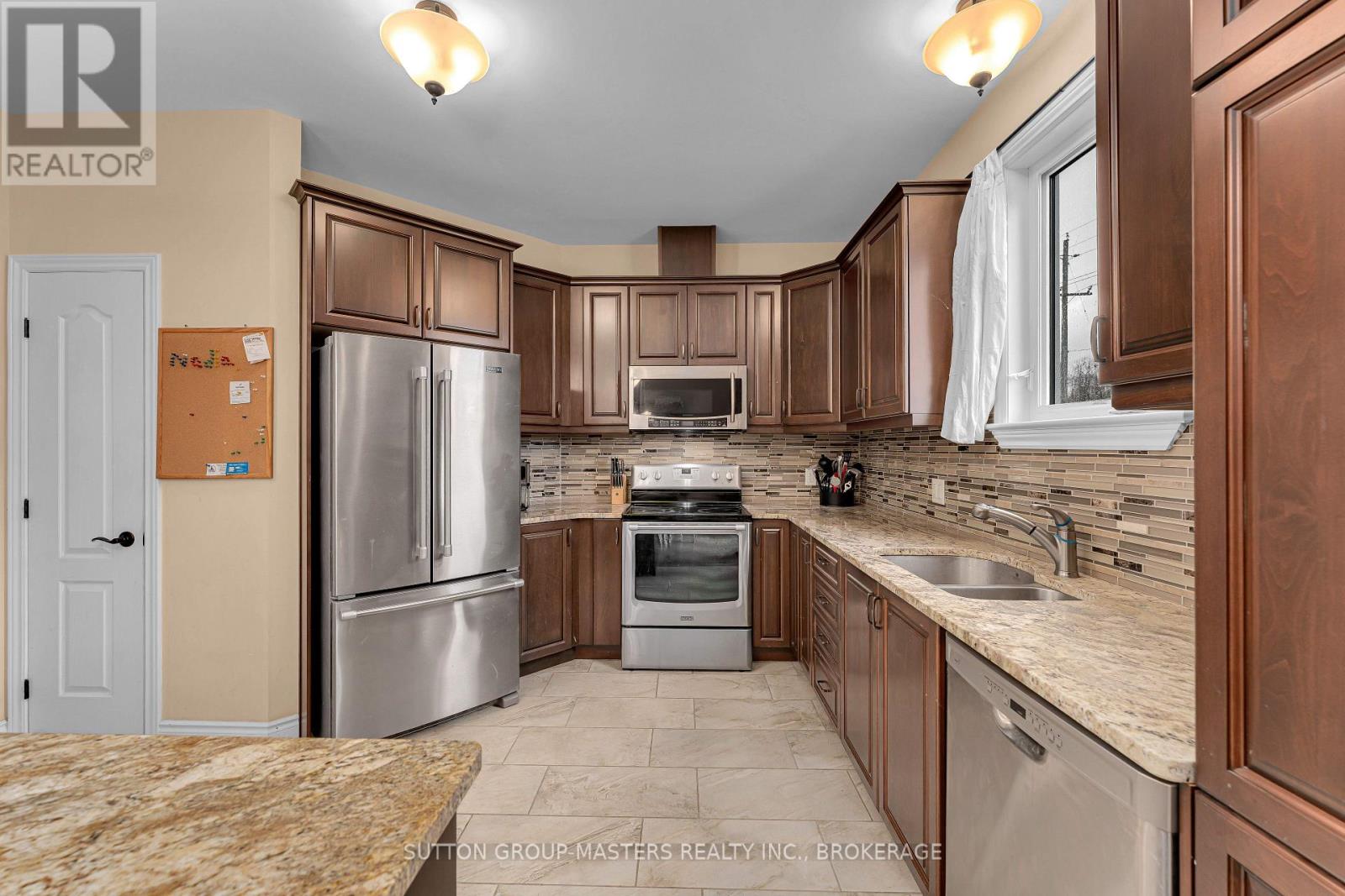 317 Nalon Road, Gananoque, Ontario  K7G 0A3 - Photo 12 - X13029302