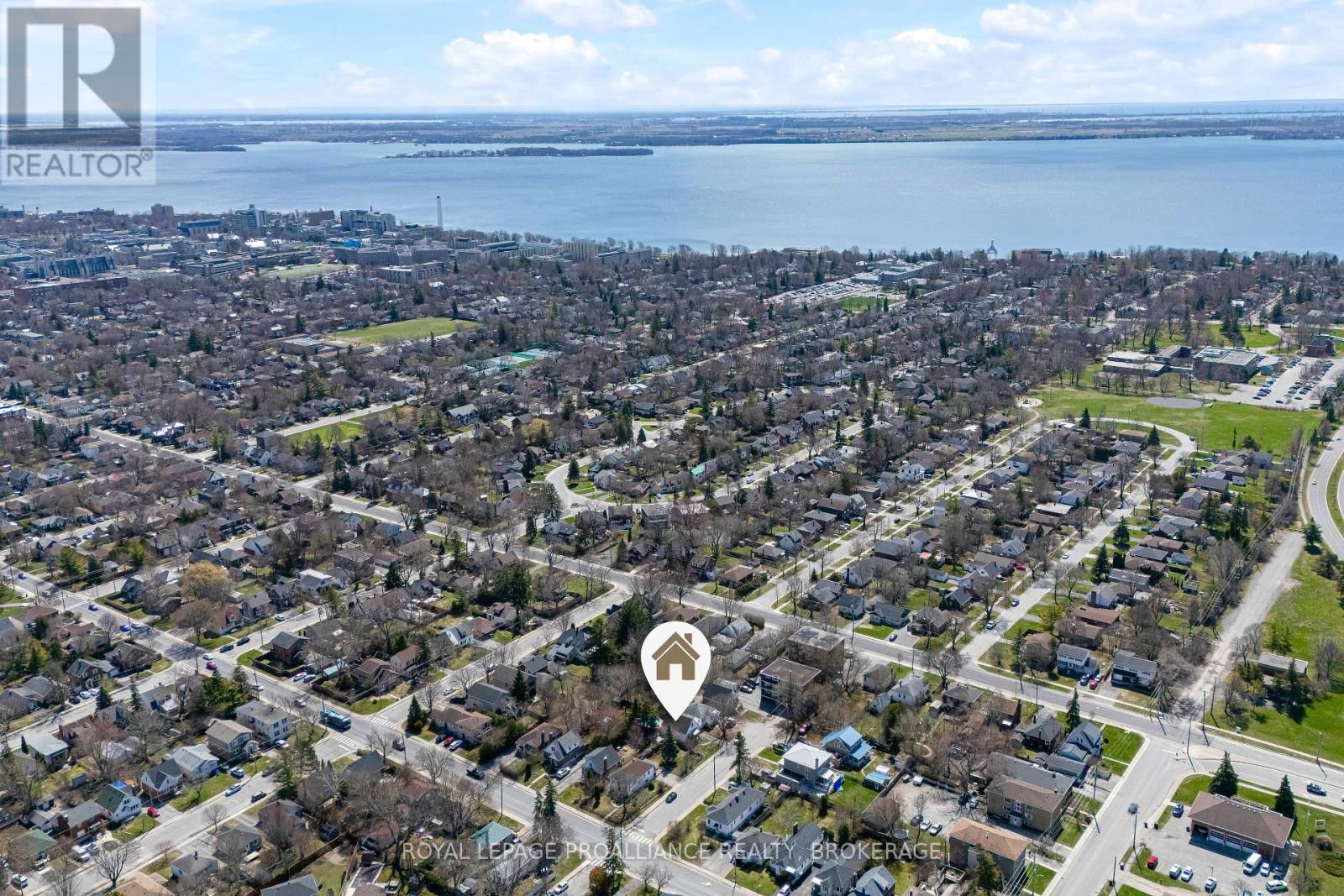 19 Westdale Avenue, Kingston, Ontario  K7L 4S1 - Photo 2 - X13029416