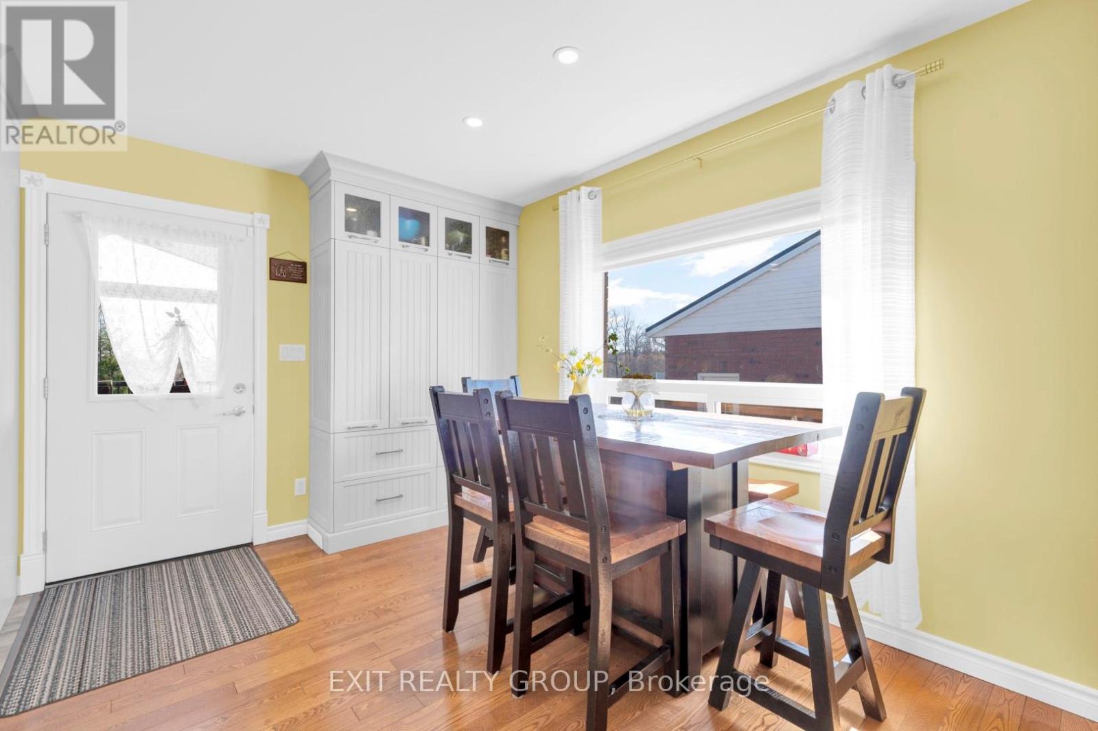 1690 Wallbridge Loyalist Road, Quinte West, Ontario  K8N 4Z5 - Photo 12 - X13029192