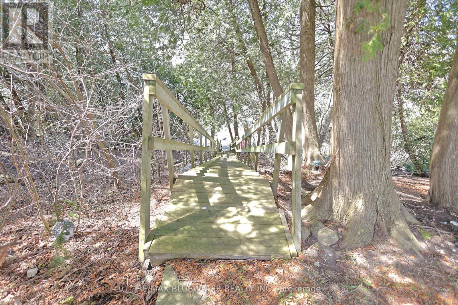 73617 Laporte Street, Bluewater, Ontario  N0M 2T0 - Photo 10 - X13029112