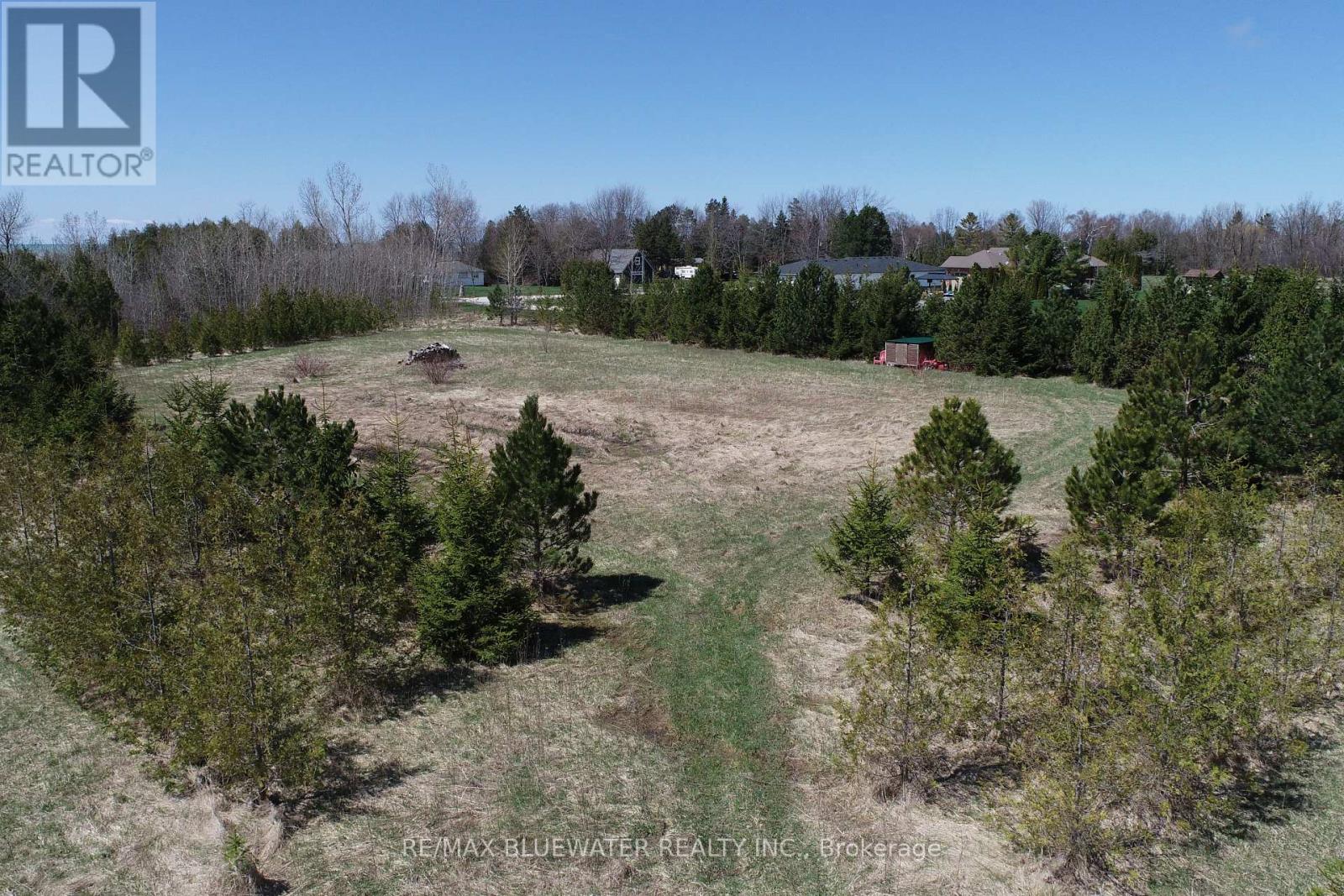 73617 Laporte Street, Bluewater, Ontario  N0M 2T0 - Photo 5 - X13029112