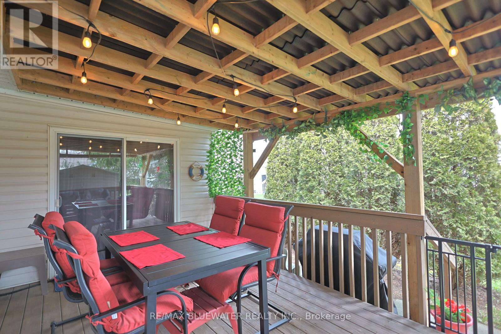 206 Biltmore Drive, South Huron, Ontario  N0M 1T0 - Photo 24 - X13029116