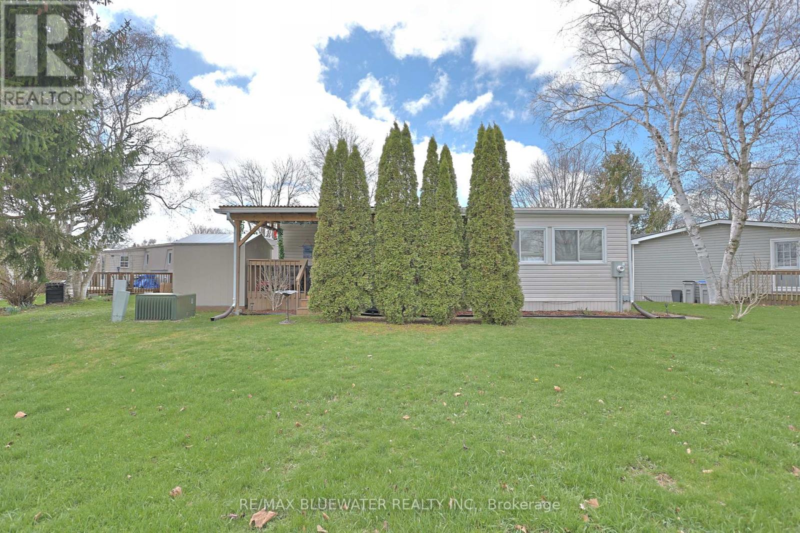 206 Biltmore Drive, South Huron, Ontario  N0M 1T0 - Photo 28 - X13029116