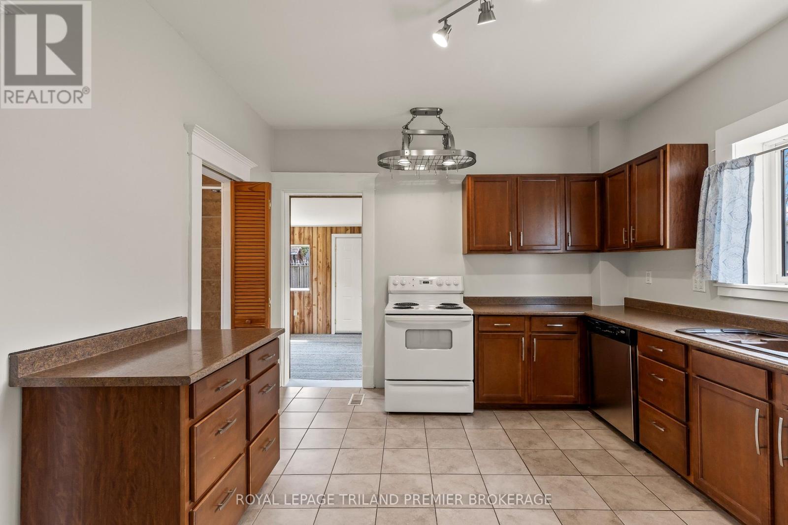 653 Princess Avenue, London East, Ontario  N5W 3L9 - Photo 11 - X13029418