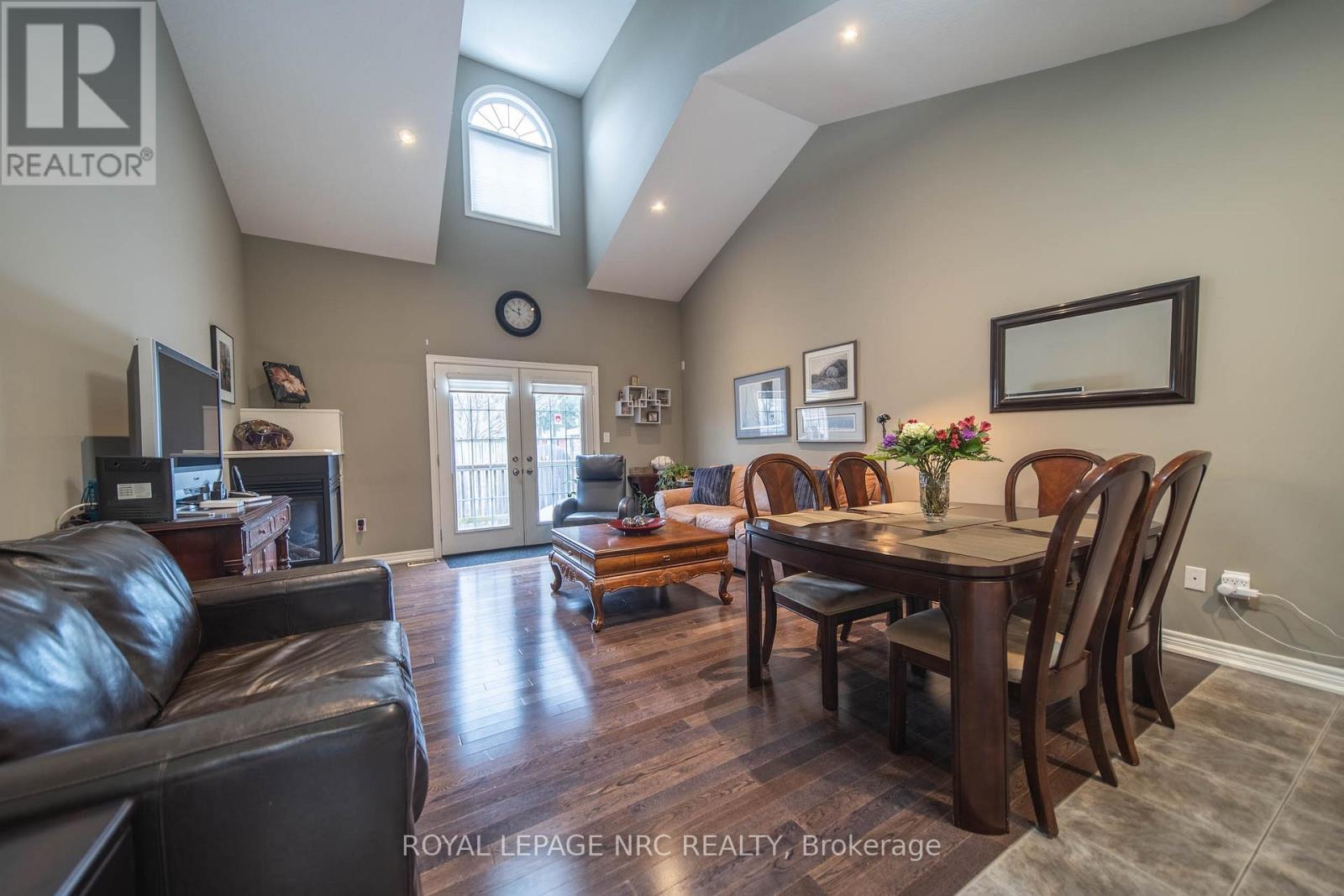 4 - 3232 Montrose Road, Niagara Falls, Ontario  L2E 6S4 - Photo 5 - X12857738