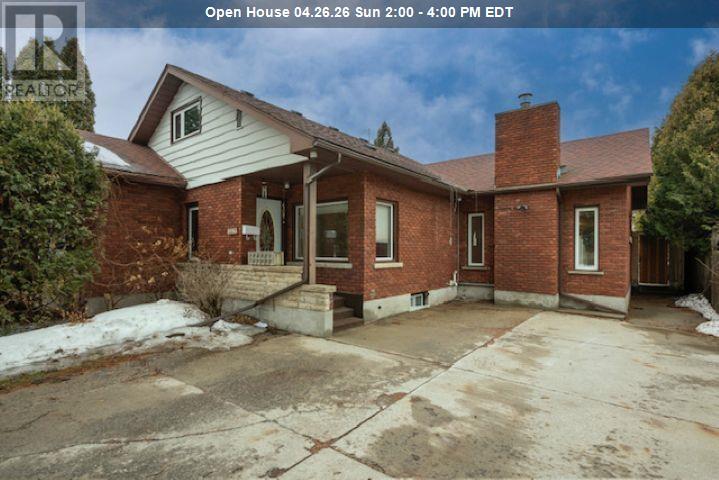 327 Brunswick Street S, Thunder Bay, Ontario